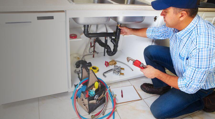 Expert burst pipe repair services in Griffithville, AR